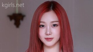 흰 오프숄더 원피스 에스파 지젤