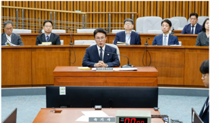 김민석 후보자 청문회도중 이가 부숴질 정도로 꽉 깨물어