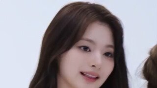 밥 묵자 프로미스나인 이나경 옆태