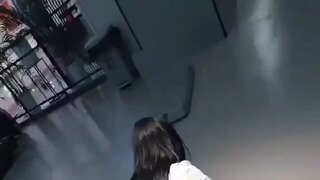 운동하는 누나