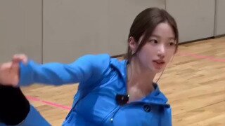 레깅스 입고 클럽 춤추는 르세라핌 카즈하