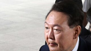 [단독] 구속 전 윤석열의 호소… “김건희도 수사·재판, 변호사 구하기 어려워”