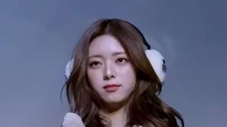 바로 앞에서 본 요망한 몸놀림 ITZY 유나