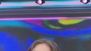 ㅇㅎ?) 아르테미스 희진 워터밤