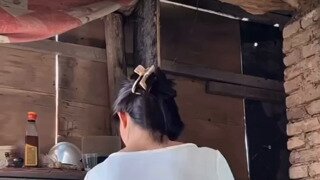 ㅇㅎ) 감자 깎는 영상 입니다