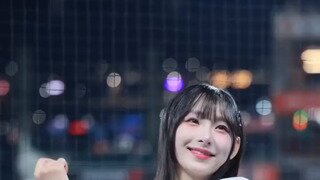 뒷유리 문 깨고 탈출한 모녀
