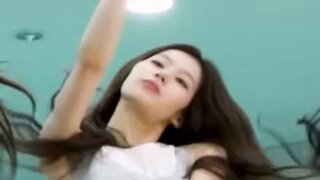 한국살이 13년 사나의 필살기 (트와이스)