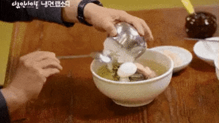 냉면 이렇게 드셔본 분도 있나요