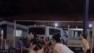 그냥 배구 리시브하는 장면.mp4...