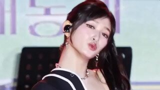 (움짤 多) 짧은 청 핫팬츠 아이브 이서
