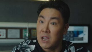 변호인단 얘기는 16포인트 이상으로 활자를 키우지 않으면 눈이 안 좋아서 읽지도 못한다.