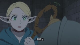 야생에서 상대를 위협하는 동물의 모습
