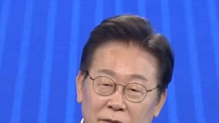 이빨이 흔들려 가지고 사실 말을 안해서 그렇지 가만있으니까 진짜 가만 있는 가마니로 알고 말이지
