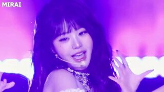 쿠팡 플레이 시리즈 시축하는 장원영 물오른 비주얼