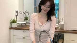 강민경