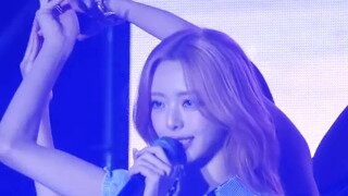 시구하기 전에 몸 푸는 ITZY 유나