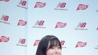 심우준 소환하는 김나연 치어리더
