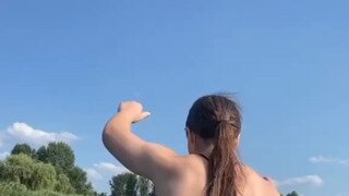 다이빙 하는 누나