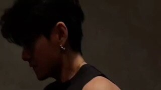 운동하는 BTS 뷔 근황