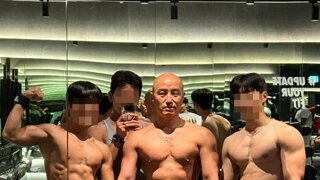 충격주의 홍석천과 남성들