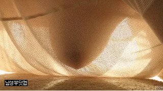 후방 스치는 가슴