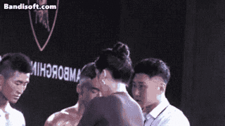 시선 집중되는 시상식