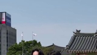 경복궁에서 자국 전통의상 입은 인도네시아인