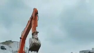 거대 돌 굴리기.mp4...