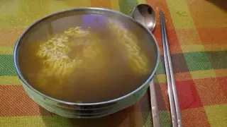 한강에서 먹는 라면은 맛이 다름?