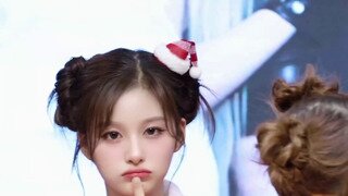 설윤 무보정 실물 짤 (엔믹스)