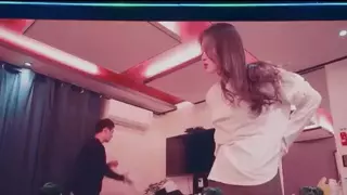 모텔에서 숙박하면서 영상까지 찍겠다는 젊은 세남녀