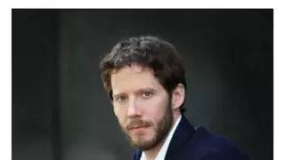 살기 위해 스스로 팔을 잘라낸 사람들