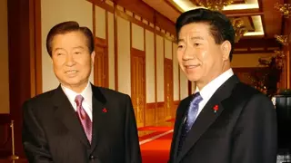 뭐 그래 두들겨 패라...