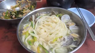 왠만한 대식가가 가야 다 먹을수 있는 칼국수집