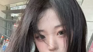 학교 급식이 무서워서 김만 먹는 아이